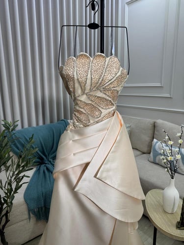 فستان تنفيذ R BOUTIQUE