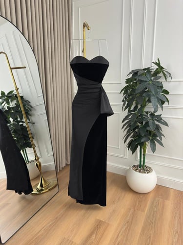 فستان تنفيذ R BOUTIQUE