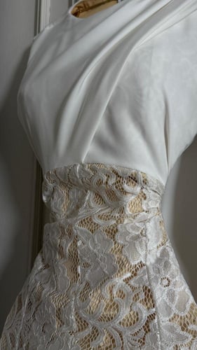 فستان تنفيذ R BOUTIQUE