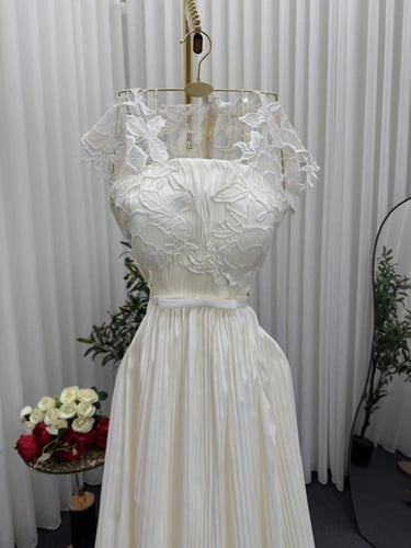 فستان تنفيذ R BOUTIQUE