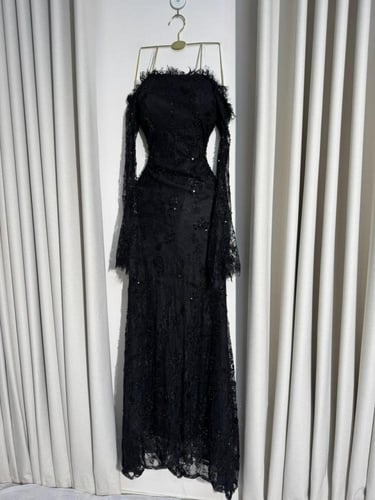 فستان تنفيذ R BOUTIQIE