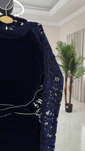 فستان تنفيذ R BOUTIQUE