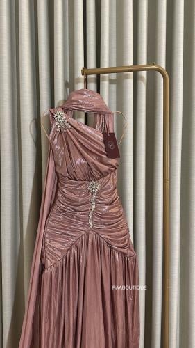 فستان تنفيذ R BOUTIQUE