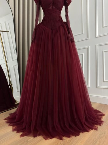 فستان تنفيذ R BOUTIQUE