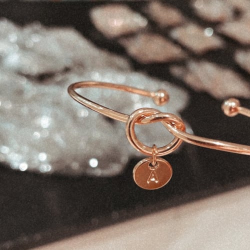 سوارة بالحرف Rebuaj فري سايز