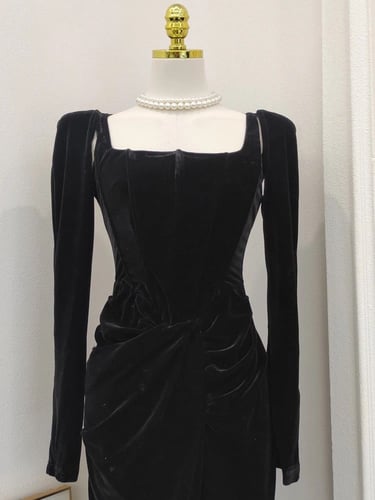 فستان مخمل ميدي