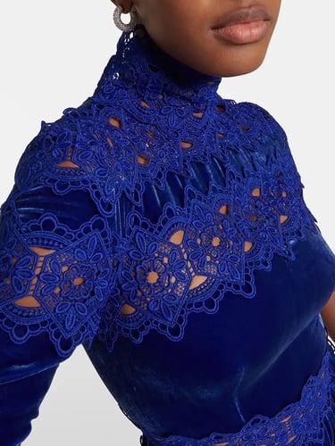 فستان مخمل طويل