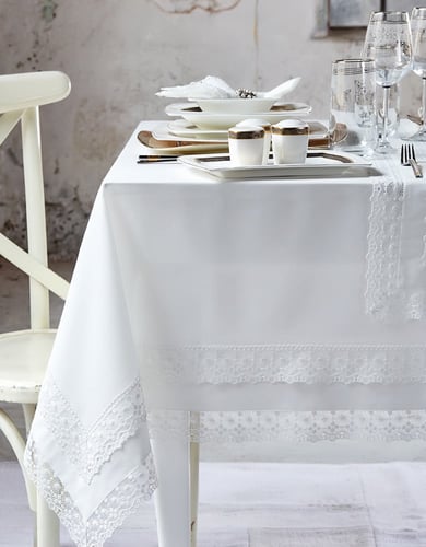 طقم مفارش طاولة Rosy Gold لون سكري