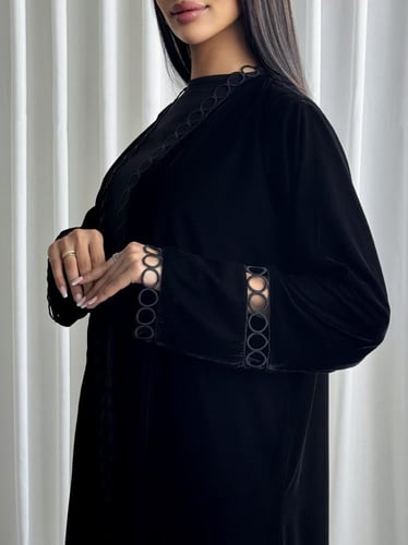 عباية كلوش مخمل(L3)