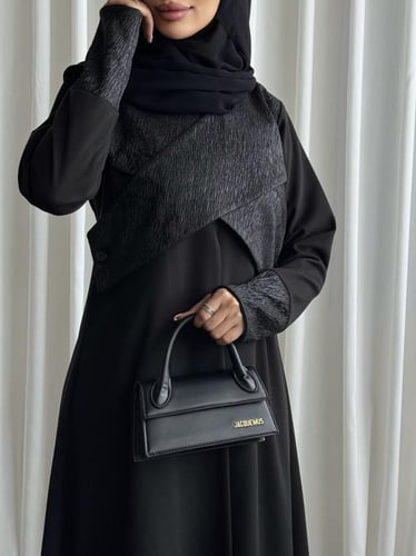 عباية جوخ اسود (L5)