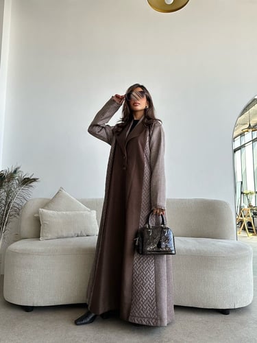 عباية انيقة