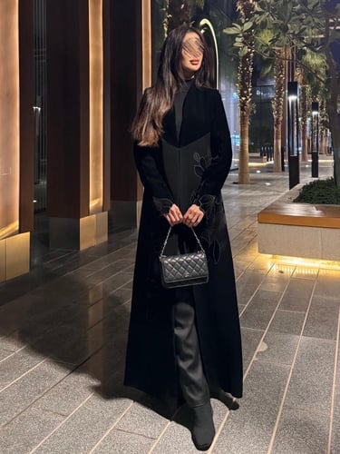 بليزر مخمل اسود(L12)