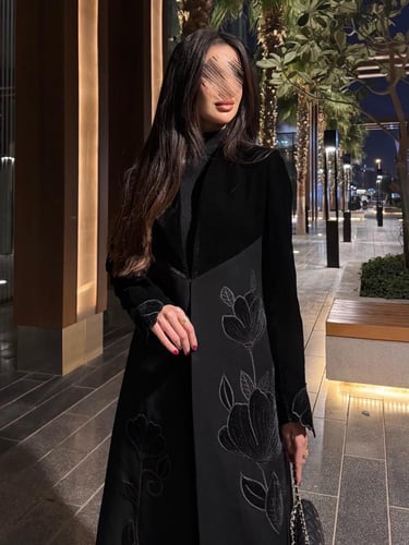 بليزر مخمل اسود(L12)