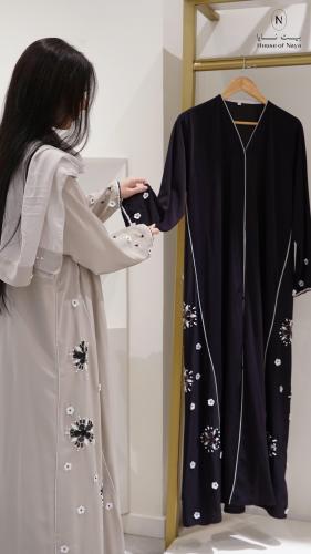 عباية تطريز - أسود