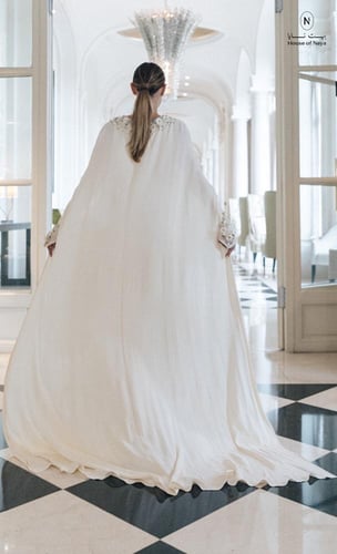 فستان كريب فرنسي بقبة مدورة مرصع بالكريستال - بيت...