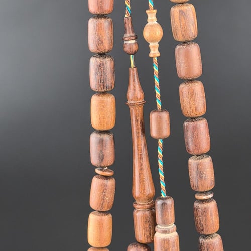 مسباح خشب الحية