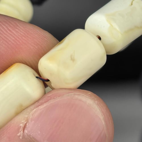 مسباح كهرمان حر