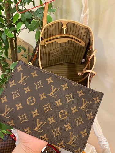 توت باق lv مقاس 33