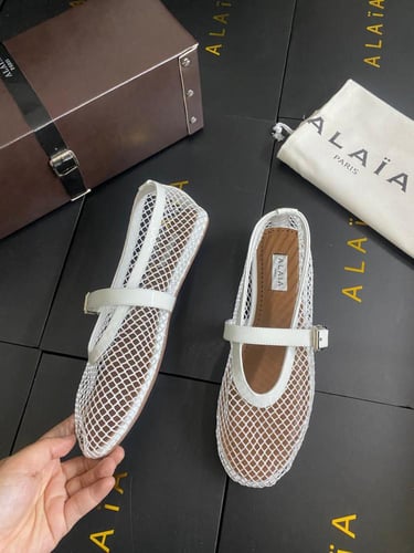 Alaia فلات