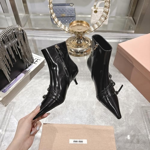 بوت ميو ميو