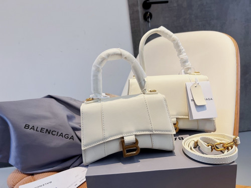 شنطه B ,مقاسين