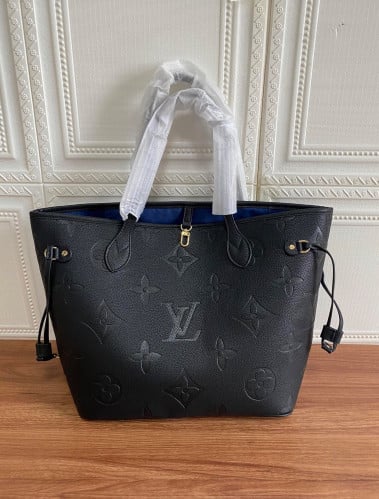 توت باق لويس فيتون مقاس 32