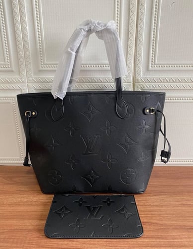 توت باق لويس فيتون مقاس 32