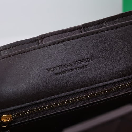 بوتيقا 4 الوان