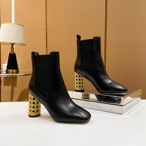 بوت ديور ٣ الوان