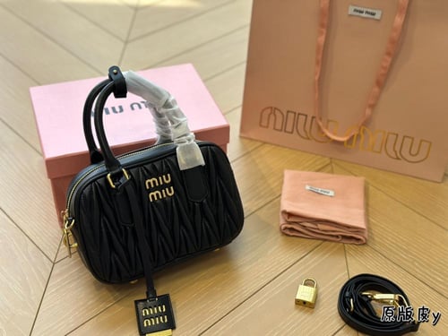 Miumiu 21*13cm