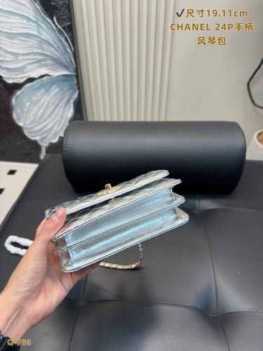 حقيبه ١٩ سم