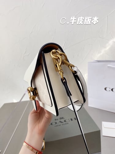 تابي متوفر لونين ابيض واسود مقاس 27*18cm