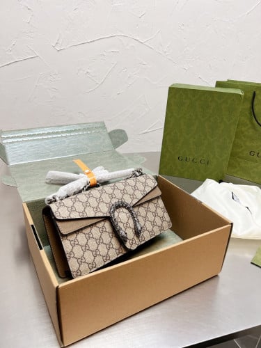 ديونيسوس مقاس 25 سم