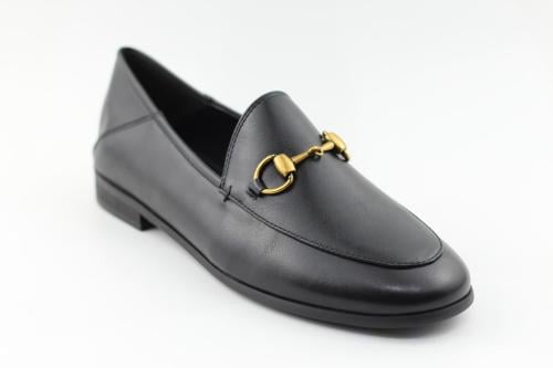 جزمة فلات مريحة