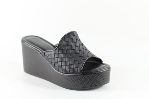 شبشب روكي مستوي