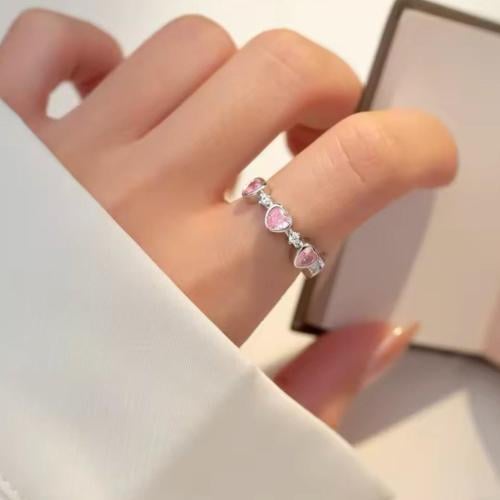 خاتم القلوب الورديه