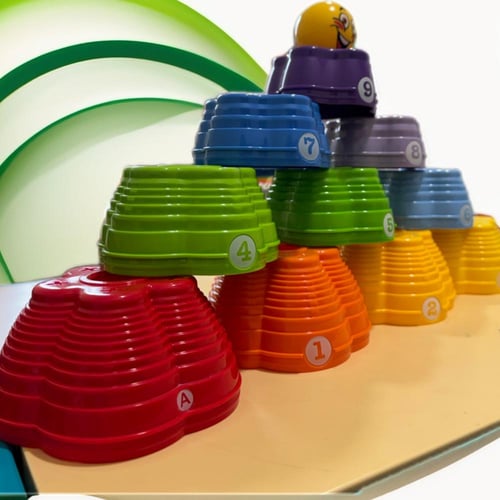 لعبة رص وترتيب الاكواب البلاستيكية