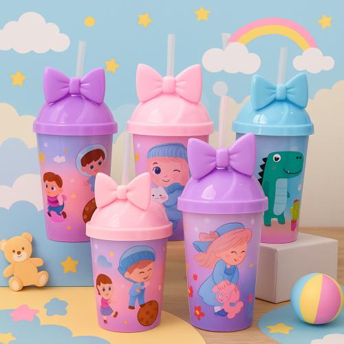 اكواب بتصاميم مميزة للاطفال