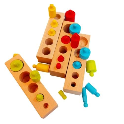 اداة منتسوري الاسطوانات ذات المقبض الملونة