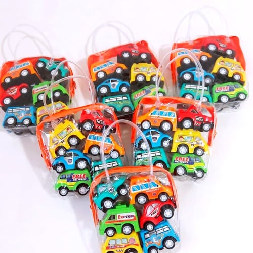 حقيبة سيارات بلاستيكية