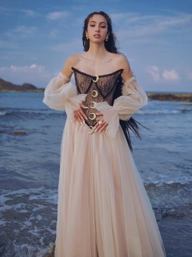 فستان القمر