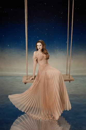 فستان لوسترا