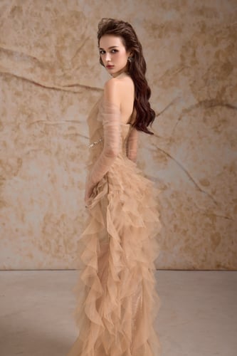 فستان أوريلي