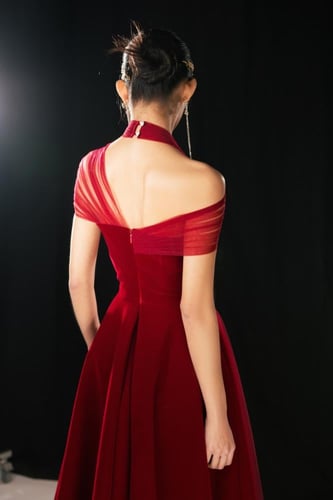 فستان لوكاس