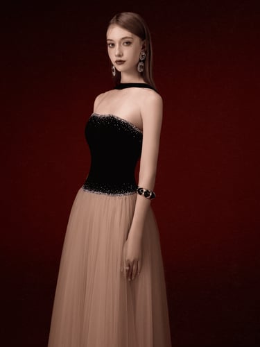 فستان أوليا