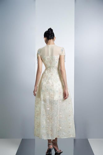 فستان بيرسونية