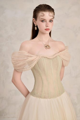 فستان ليونت