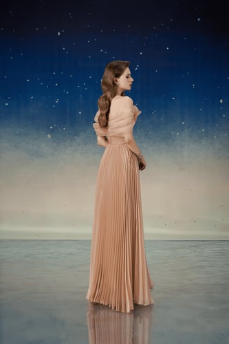 فستان لوسترا