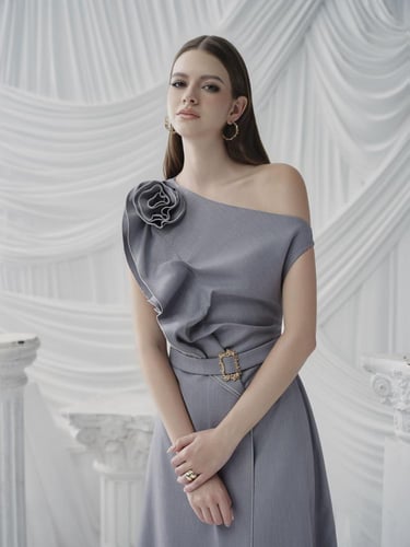 فستان أناستاسيا