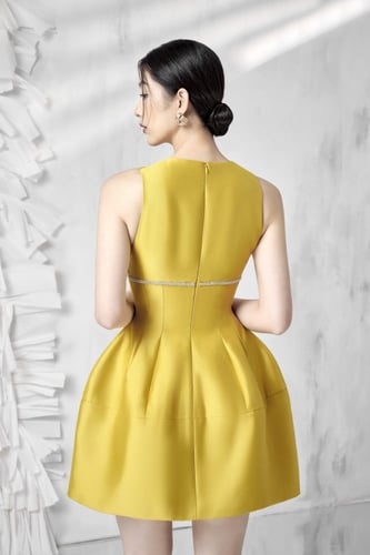 فستان الجنتيانا